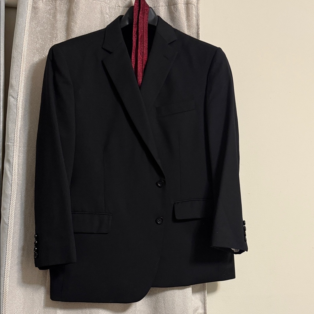 Three pieces Stafford Men's Black suit